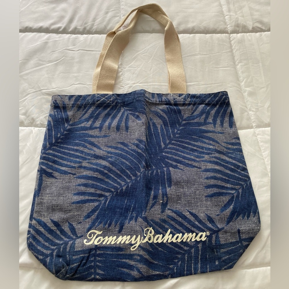 Tommy Bahama Navy and Tan Leaf Tote